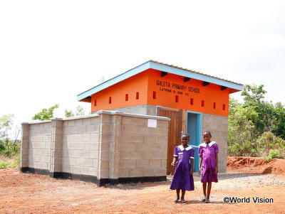 小学校に作ったトイレ。みんなが安心して使える設計になっています